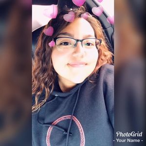 Meet your Posher, Amalia